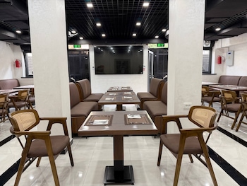 rixa plaza hotel