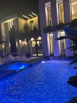 trio chalet 2