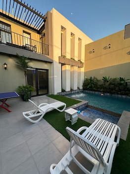 trio chalet 2