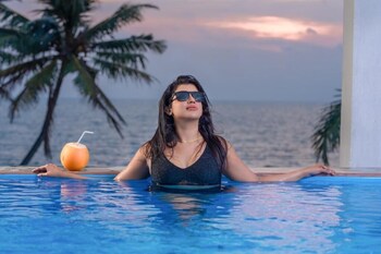 dutch point beach resort negombo
