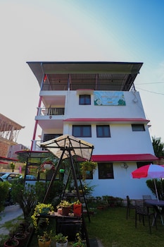 flyo stayo naukuchiatal