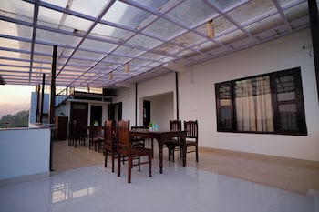 Flyo Stayo - Naukuchiatal,,3 star