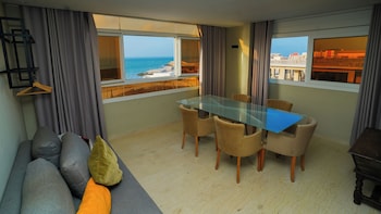 singular hotel