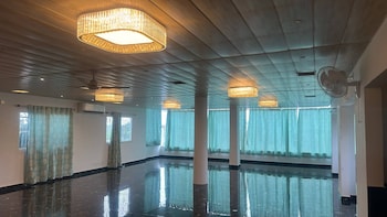 hotel krishna and restaurant