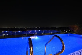Solana Sky Pool Boutique Hotel,,5 star