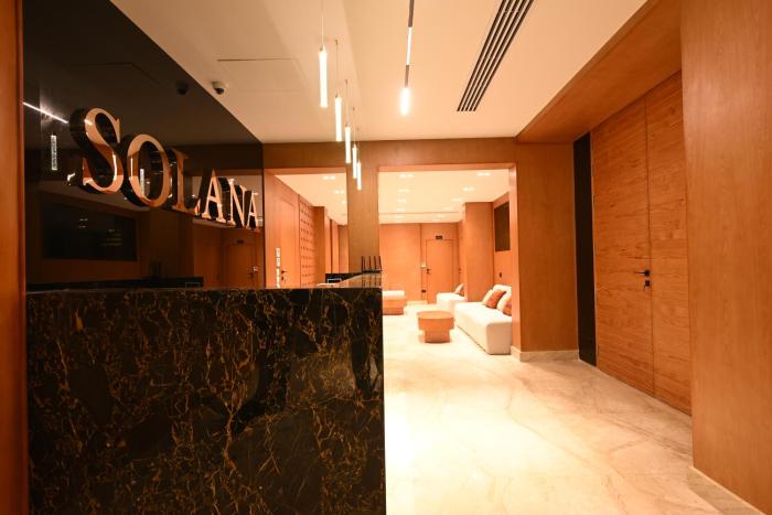 solana sky pool boutique hotel