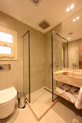 solana sky pool boutique hotel