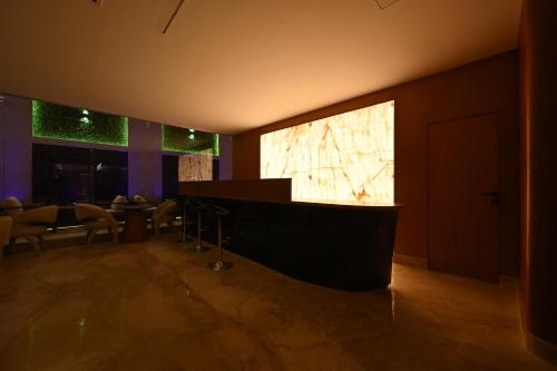 solana sky pool boutique hotel