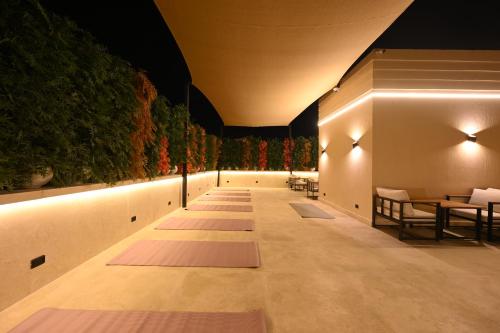 solana sky pool boutique hotel