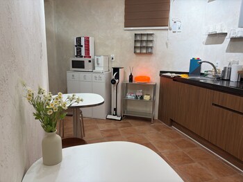 Stayducksan Hotel,,3 star