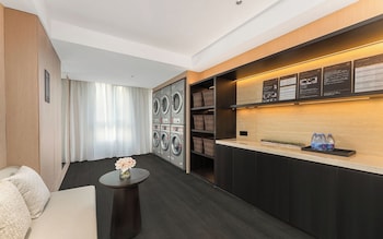 mehood lestie hotel qingdao vientiane