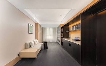 mehood lestie hotel qingdao vientiane