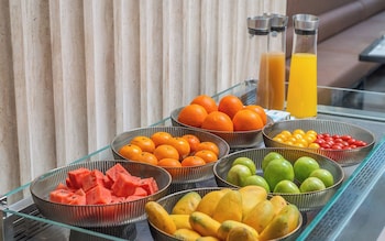 mehood lestie hotel qingdao vientiane