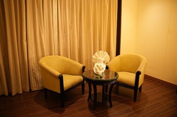 regenta place the golden castle baddi