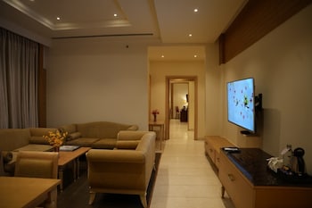 regenta place the golden castle baddi