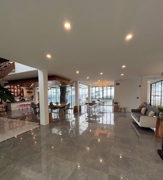 Mei Nai Home,,3 star