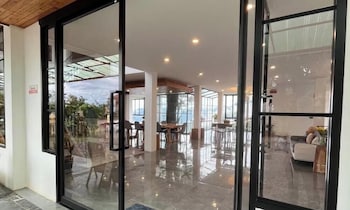 Mei Nai Home,,3 star