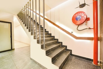 Hotel Dc Prime,,3 star