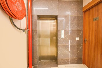 Hotel Dc Prime,,3 star