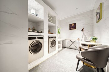 echarm plus hotel guangzhou ouzhuang