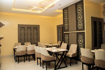 Ambiiflora Hotel,,3 star