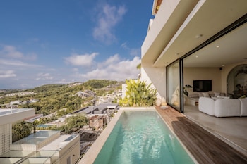 Villa Kyma Uluwatu,,4 star