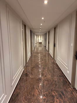 swarn hotel