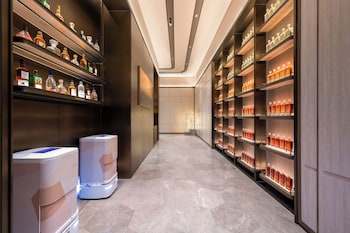 crystal hotel qingdao taidong st