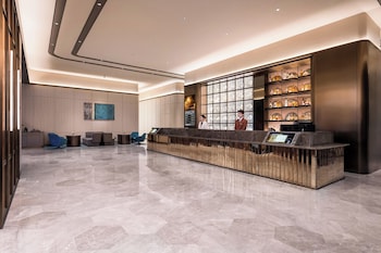 crystal hotel qingdao taidong st