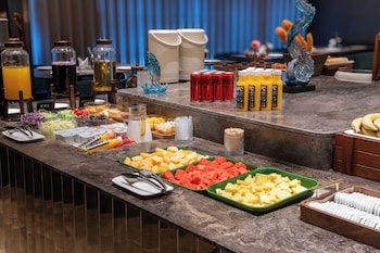 crystal hotel qingdao taidong st