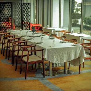 gio and gee hotels