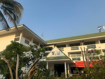 khlong luang
