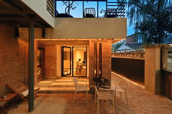 yonghe yard hotel
