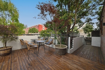 yonghe yard hotel