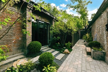 yonghe yard hotel