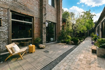 yonghe yard hotel