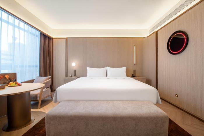 crystal hotel weihai happiness gate