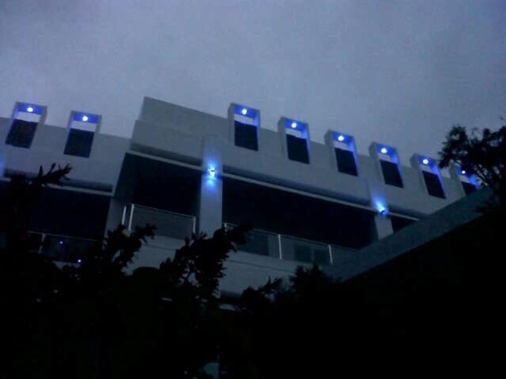 tlogomas guest house