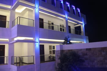 tlogomas guest house