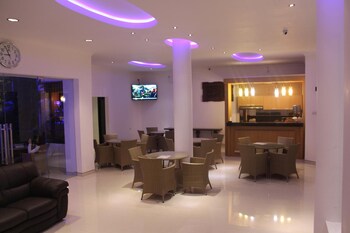 tlogomas guest house