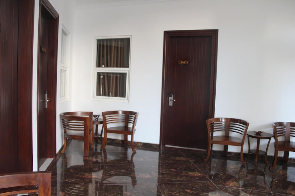 tlogomas guest house