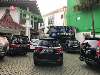 tlogomas guest house