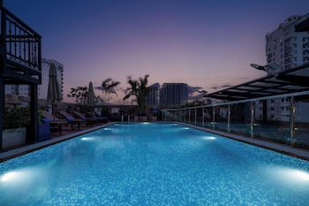 amana hotel phnom penh