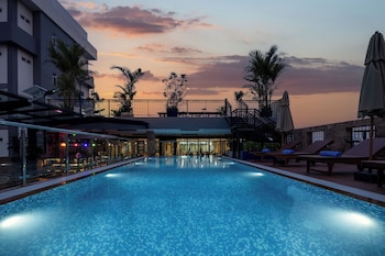 amana hotel phnom penh