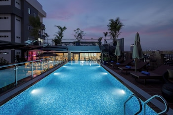 amana hotel phnom penh