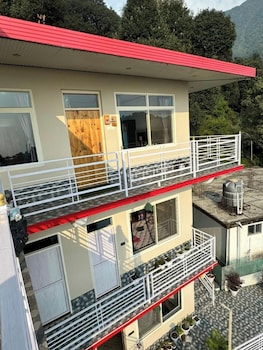 paradise inn dharmsala