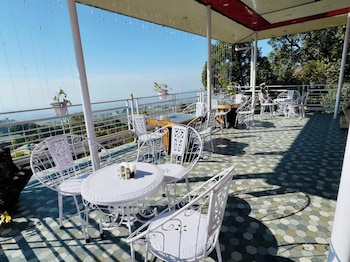 paradise inn dharmsala