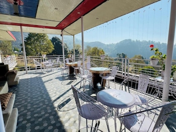 paradise inn dharmsala