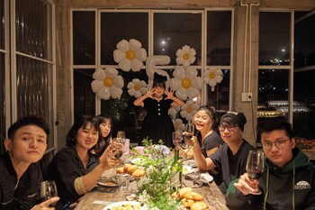 the loop boutique hotel and cafe