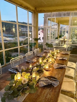 the loop boutique hotel and cafe